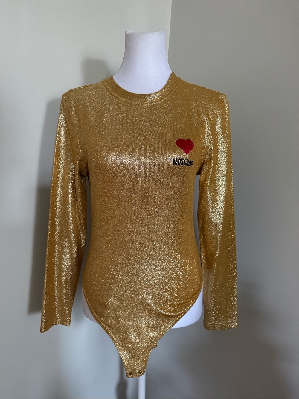 Authentic Moschino Jeans vintage90S rare gold tone heart logo bodysuit size 46IT